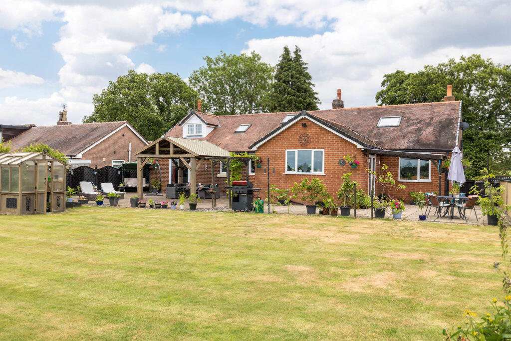 Main image of property: Honeysuckle House, Croston Lane, Charnock Richard, PR7 5HJ