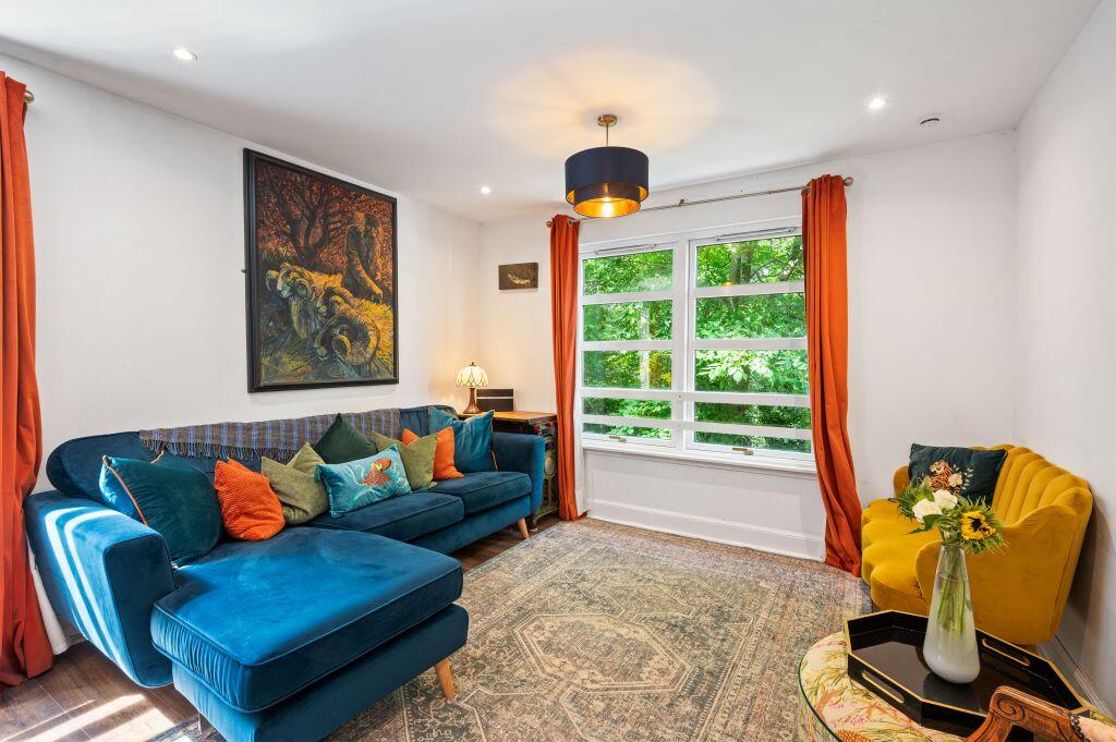 Apartment in Edinburgh, Trinity - View 2