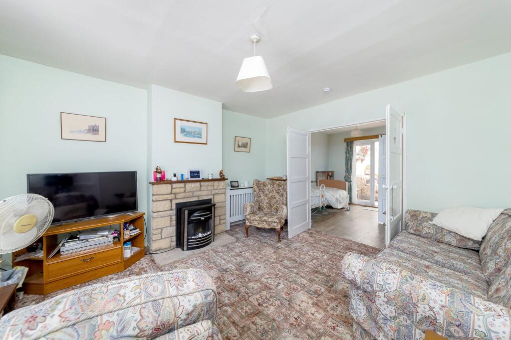 27, Gainsborough Green, Abingdon, OX14 photo 3
