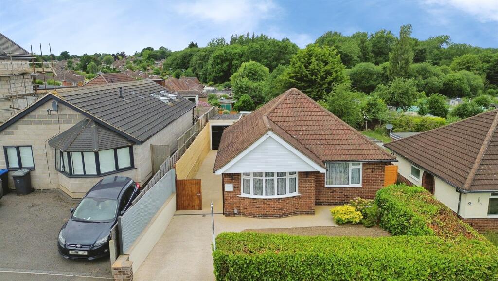 House in Rugby, Warwickshire - View 2