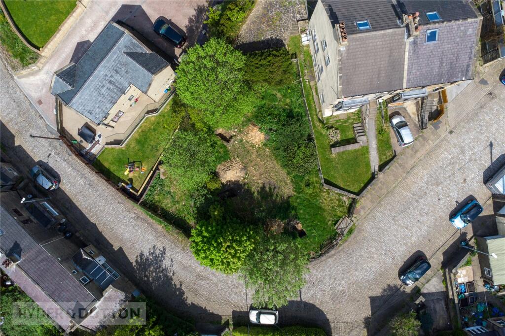 Main image of property: Wakefield Gate, Halifax, West Yorkshire, HX3