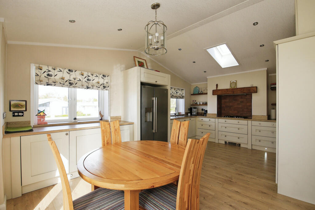 Peterborough, Cambridgeshire, Peterborough, Cambridgeshire, PE8 photo 4