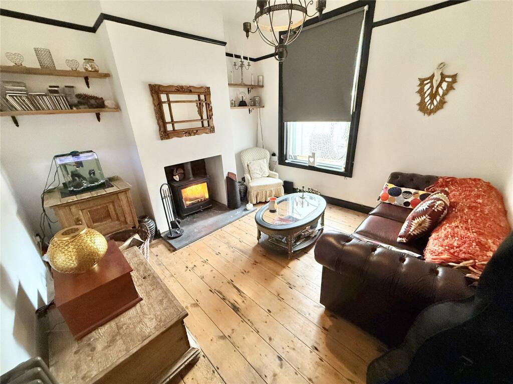 House in Taunton - View 2