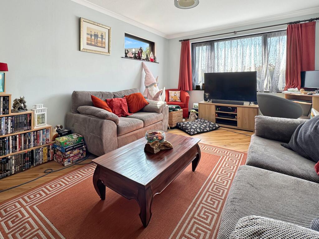 House in Sandown, Lake - View 4