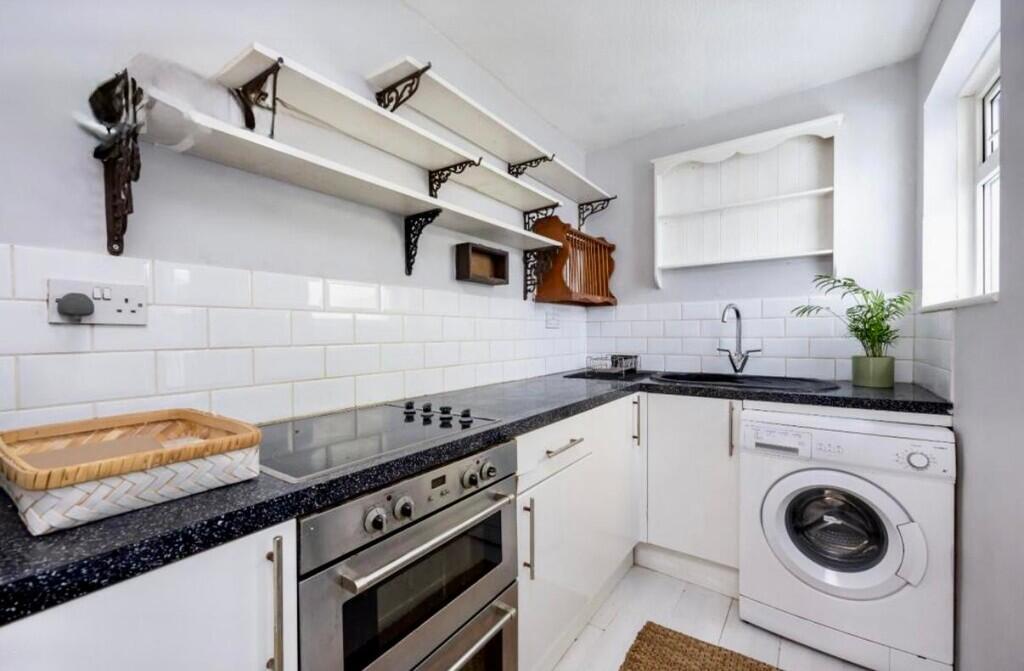 Bath Street, Brighton, BN1 3TB photo 3