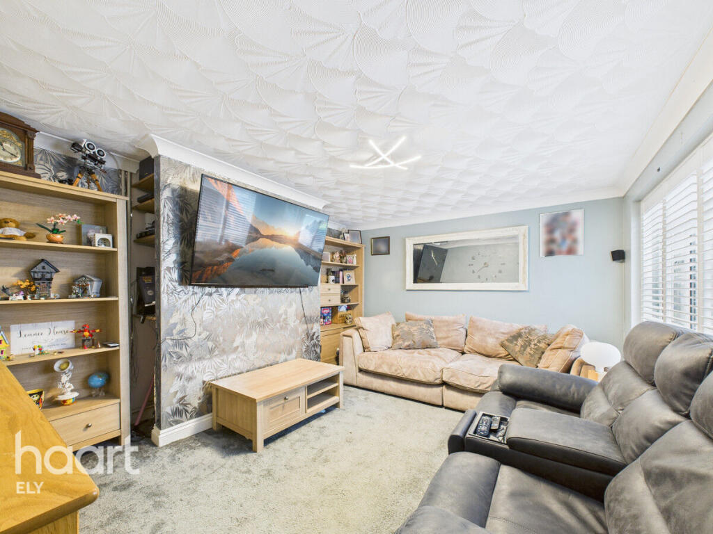Saffron Close, Littleport photo 2