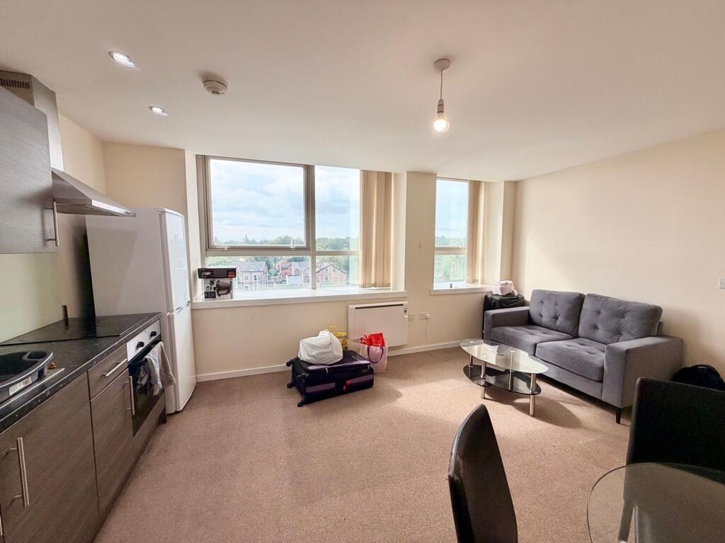 Apartment in Warrington - More