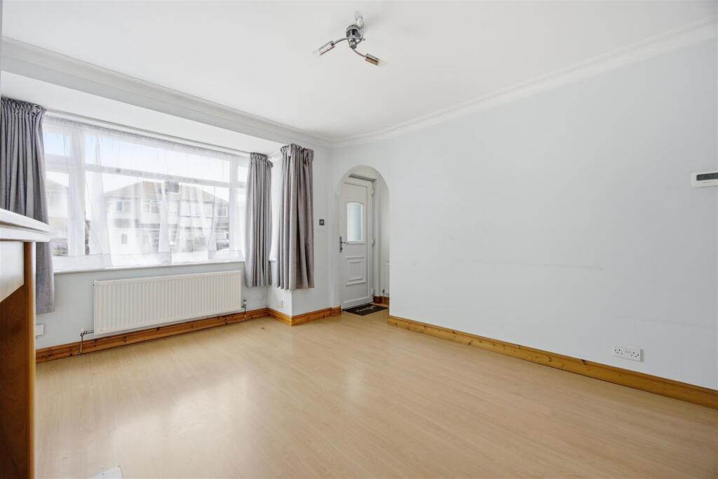 House in London - View 3