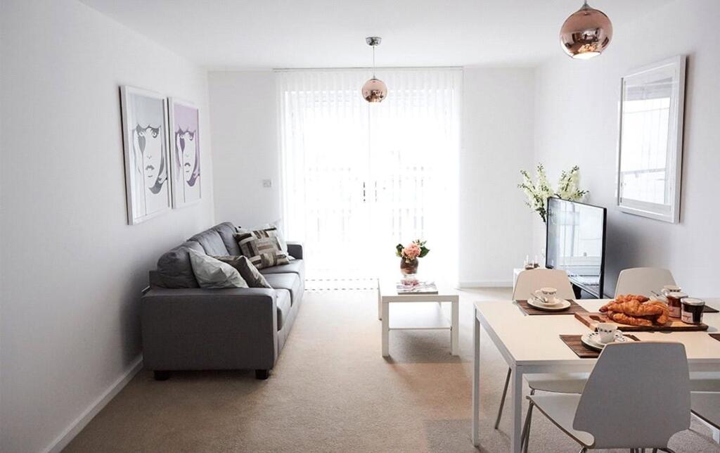 Apartment in Salford, Ordsall - View 5