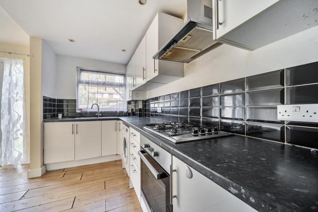 House in Enfield - View 3