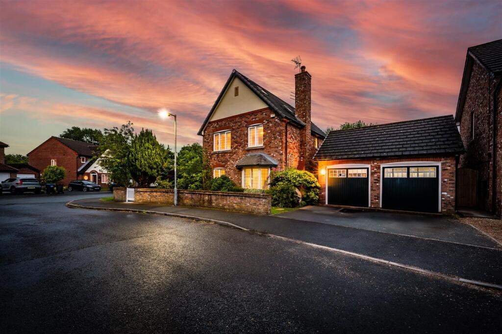 Main image of property: 1 Dukes Way, Kingsmead, Cheshire, CW9 8WA