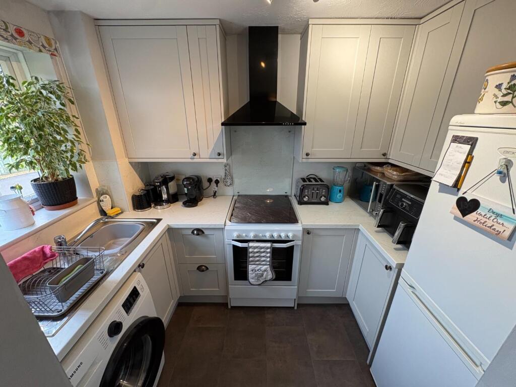 House in Swindon - View 5