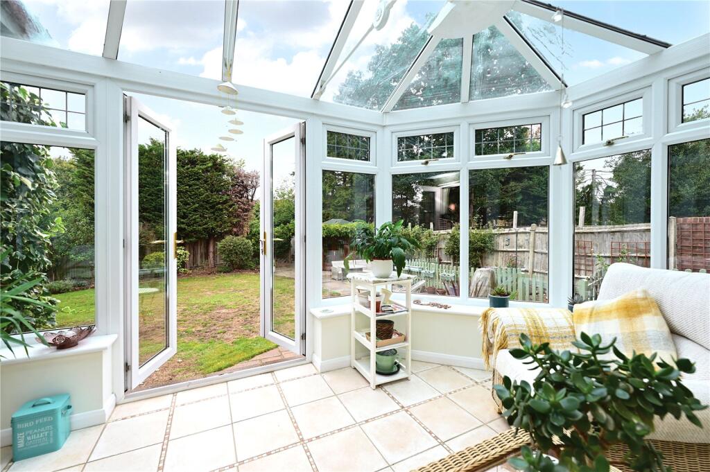 House in Guildford - View 5