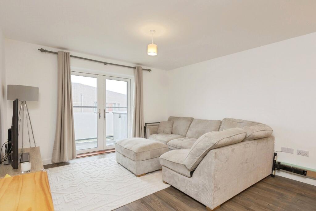 Salomons Grove, Southborough, Tunbridge Wells, Kent, TN4 photo 3