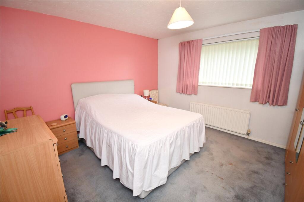 House in Wirral, Woodchurch - View 6
