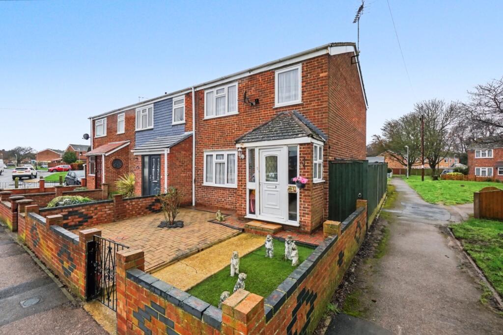 Main image of property: Oak Road, Sittingbourne, Kent, ME10 3PH