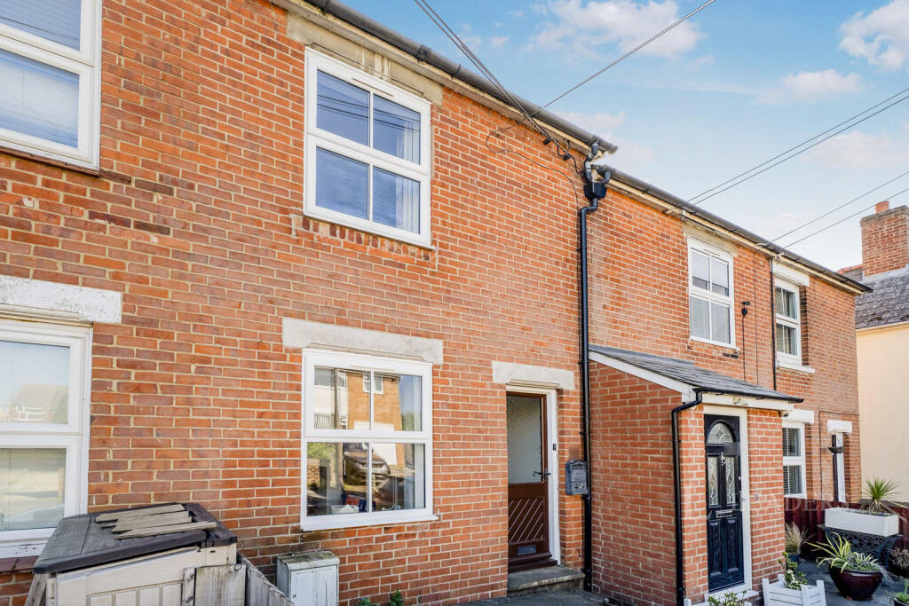 Main image of property: Colne Road, Halstead, Essex, CO9