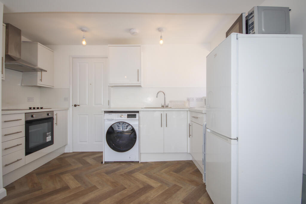 Apartment in Rochester - View 5
