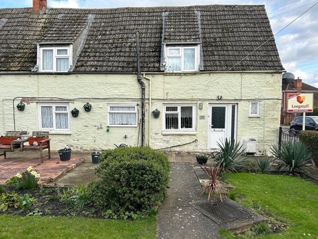 2-bed semi-detached on Spalding Road, Bourne, £150,000