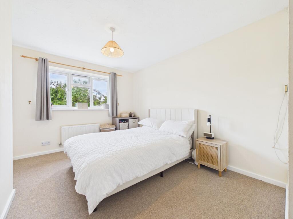 House in Worcester - View 4