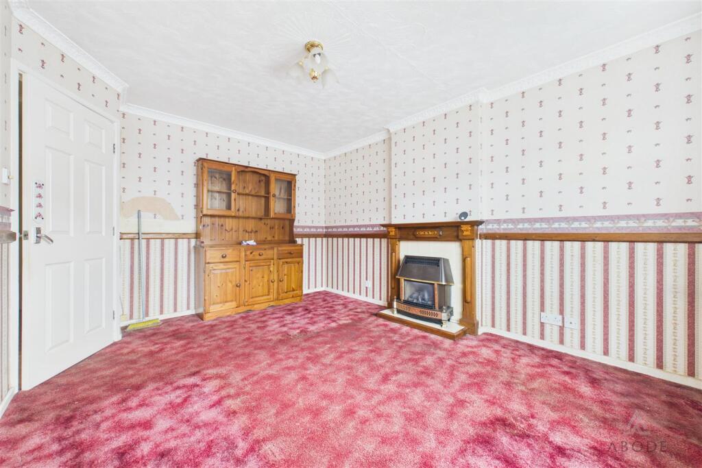 Shipton Drive, Uttoxeter, Staffordshire photo 4