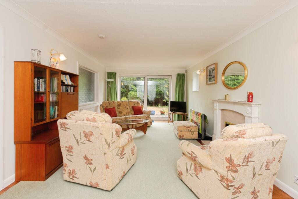 Neville Close, Basingstoke, Hampshire, RG21 photo 4