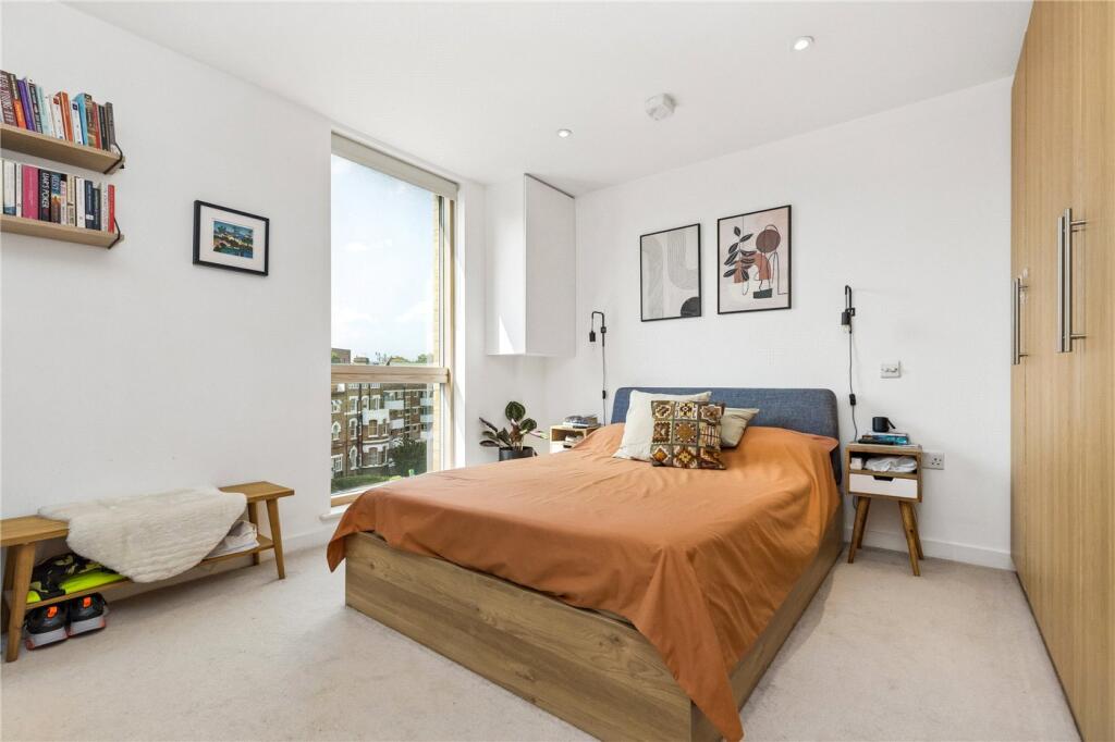 Apartment in London - View 2