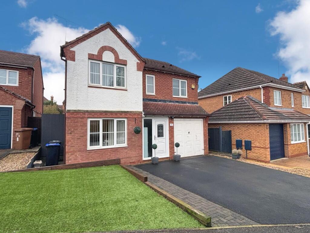 Main image of property: Middle Greeve, Wootton Fields, Northampton NN4