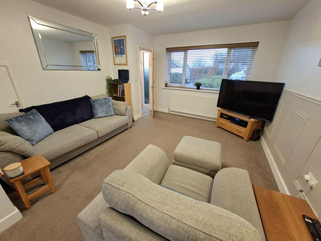 Ellorslie Drive, Stocksbridge, S36 - View 6