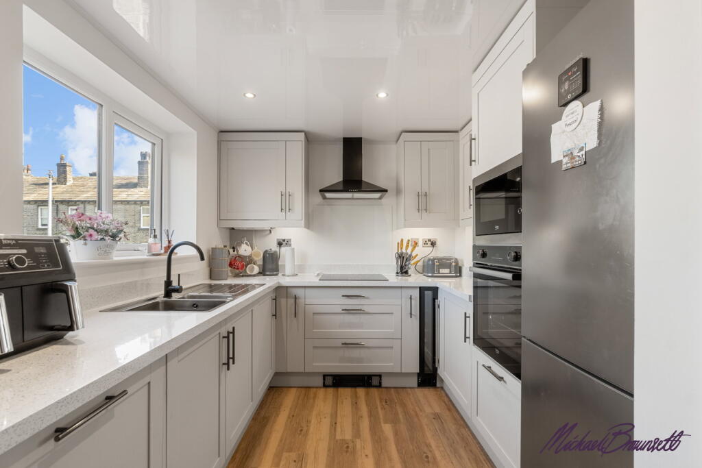 Additional image 3 of Jacobs Croft, Clayton, Bradford, BD14 6SU