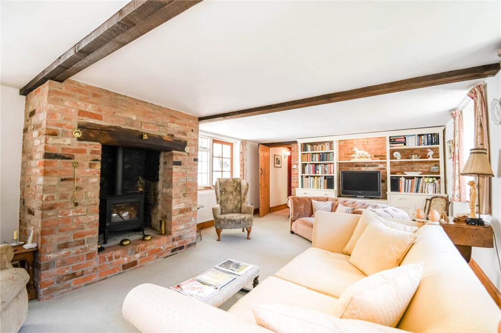 Low Road, Little Cheverell, Devizes, Wiltshire, SN10 photo 2