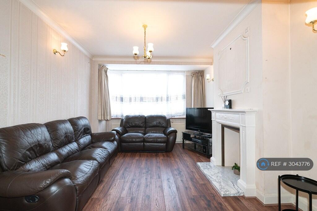 House in Romford - View 4