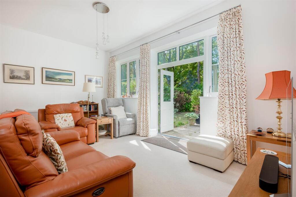 House in West Oxfordshire, Chipping Norton - View 2