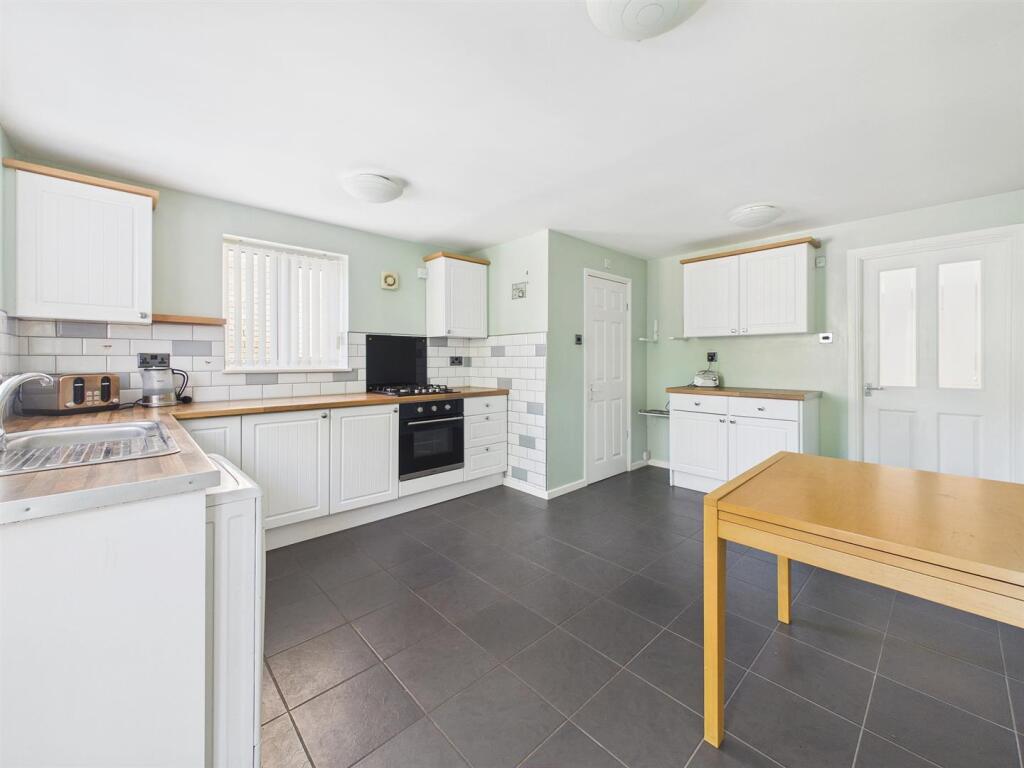 House in Newcastle upon Tyne - More