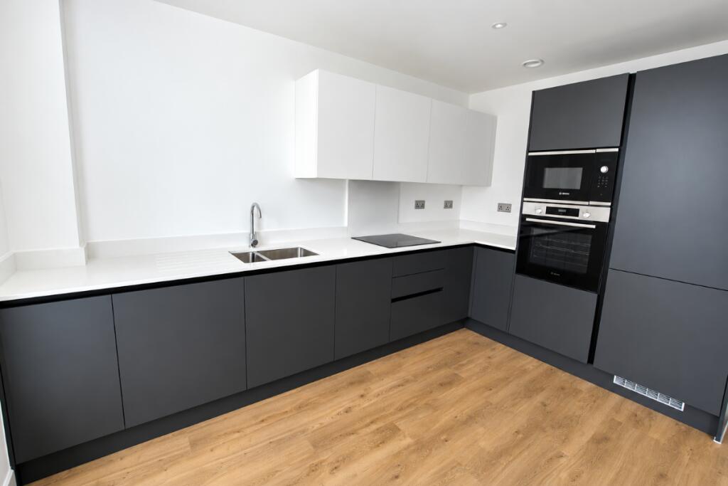 Apartment in Canterbury - View 4