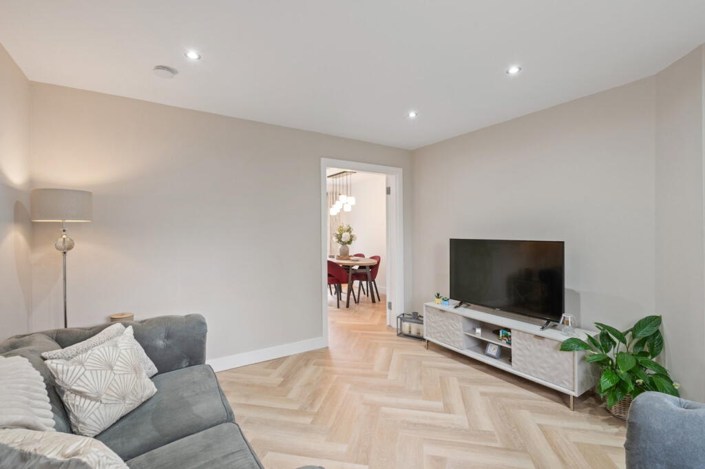 House in Edinburgh, West Lothian - View 5