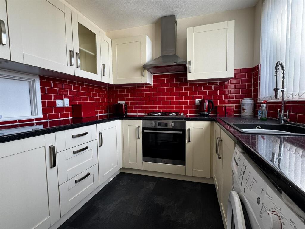 Mendip Road, Worthing, BN13 2LS photo 3