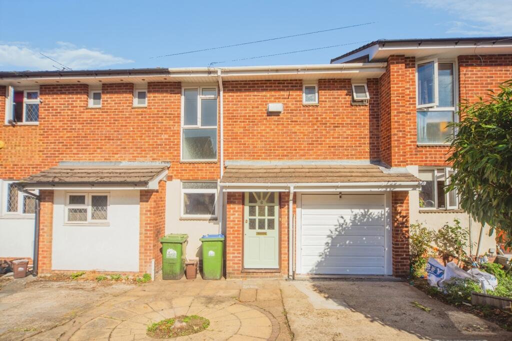 Main image of property: Bracken Lane, Southampton, Hampshire, SO16