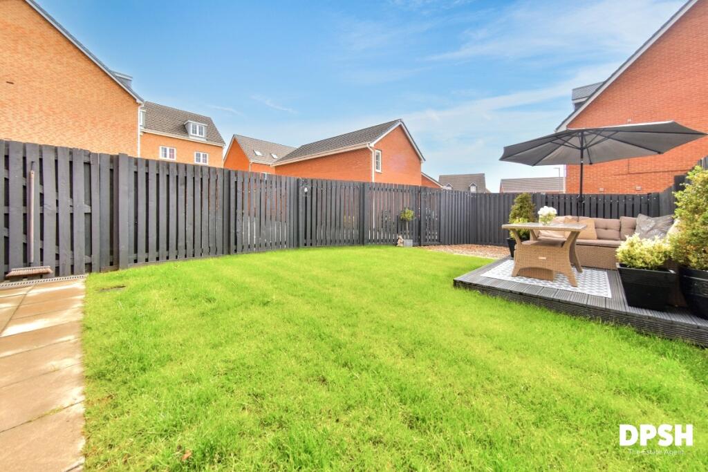Woodside Court, Middleton, Leeds photo 3