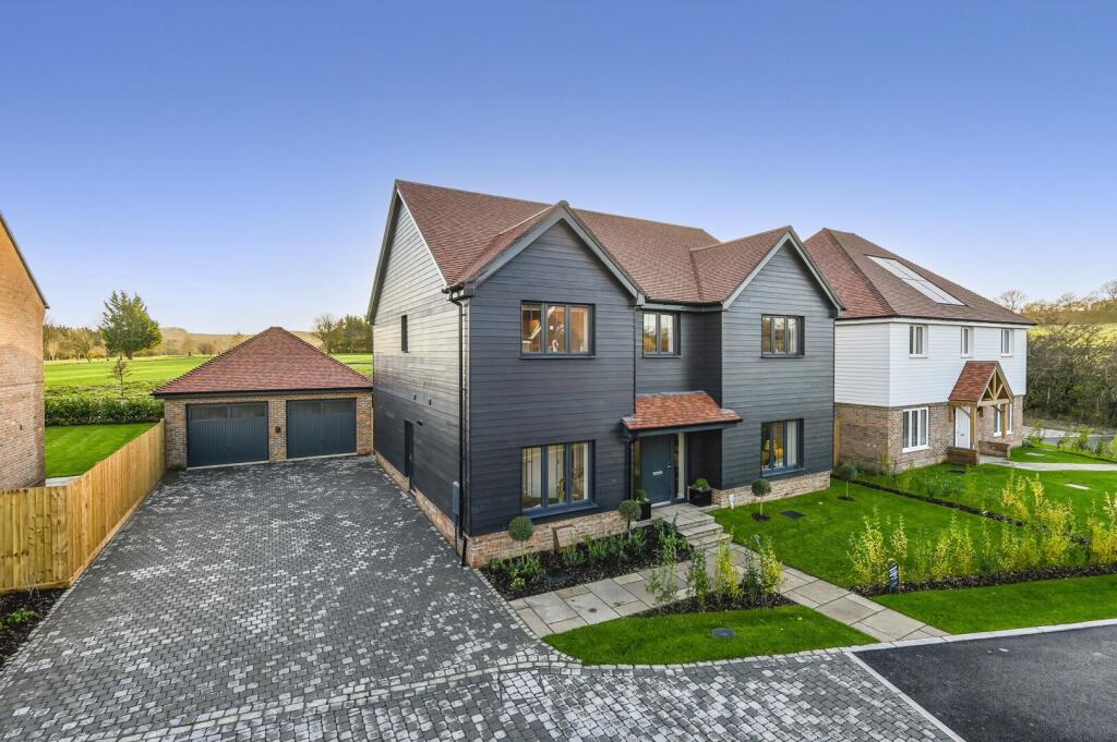 5-bed detached on The Fairways, Lyminge, £875,000