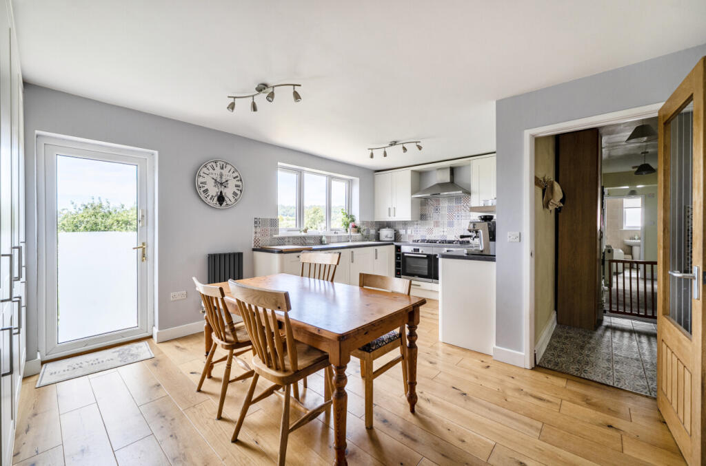 Locombe Place, Wotton-under-Edge, Gloucestershire, GL12 photo 4