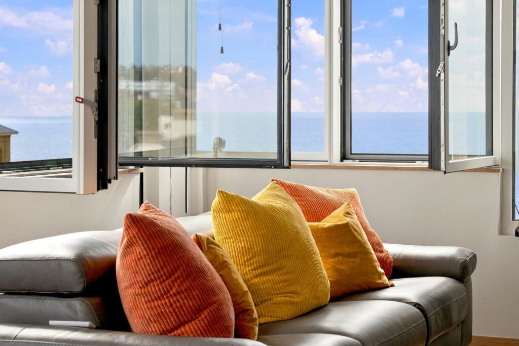 Apartment in Brighton - View 5