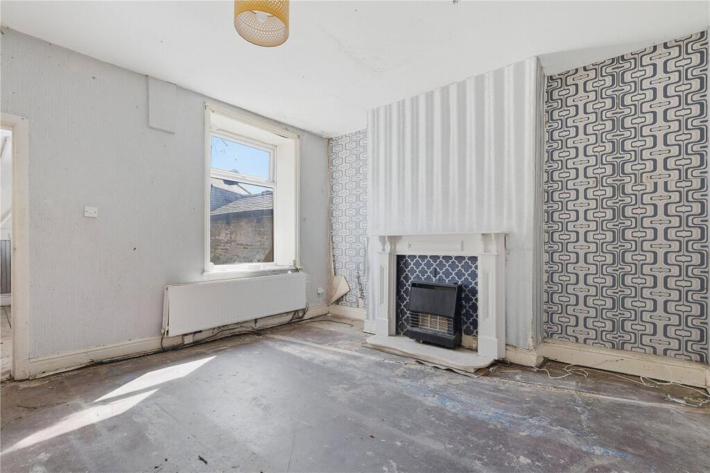 House in Pendle, Knotts, Colne - View 4