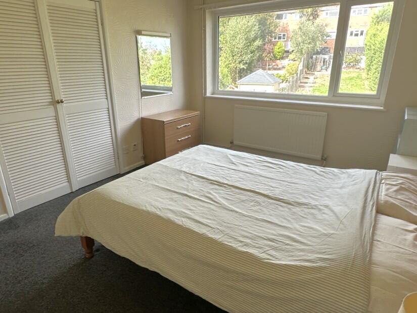 Apartment in Southampton - View 4