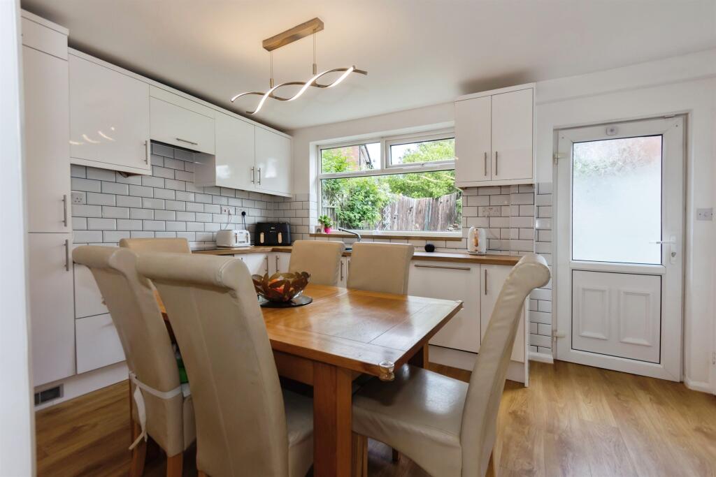 House in Sandwell, West Midlands - View 4