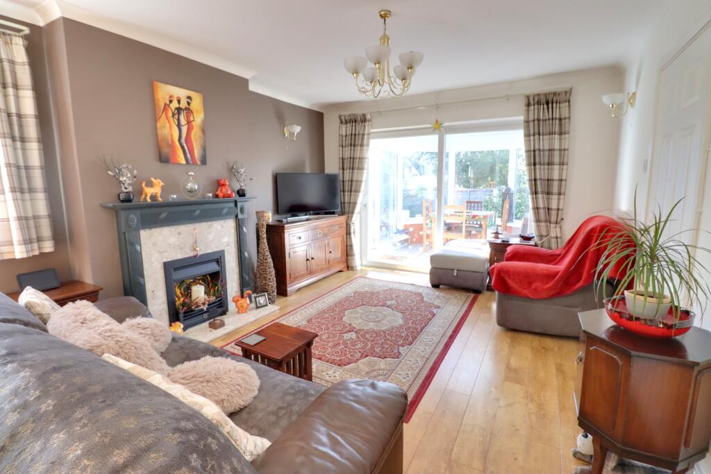 House in Havant, Hampshire - View 3