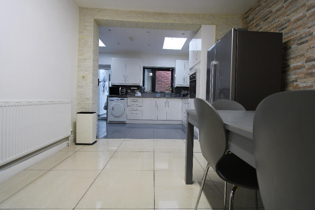 Main image of property: Streatham Vale, London, SW16