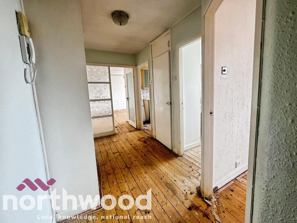 Apartment in Sefton, Liverpool City Region - More