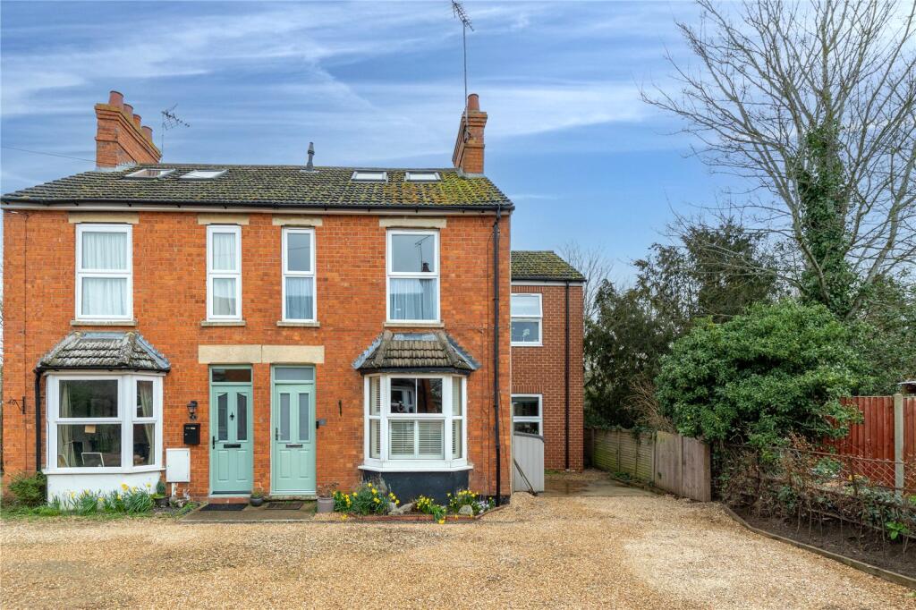 Main image of property: Caldecote Street, Newport Pagnell, Buckinghamshire, MK16