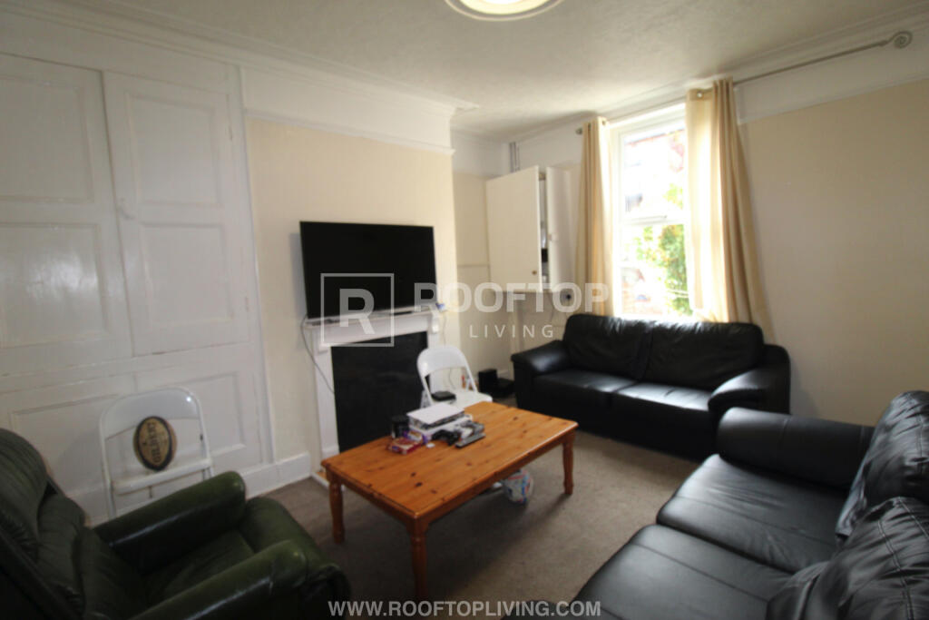 House in Leeds - View 3
